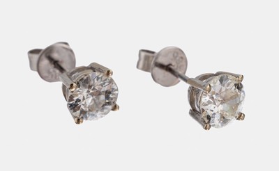 Image Paar 14 kt Gold Diamant-Ohrstecker, WG 585/000, 2 Altschliffdiamanten zus. ca. 1.10 ct ...