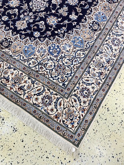 27022075d - Nain fein(6 La) Persien, Persien, Ende 20.Jhd, Korkwolle mit Seide, ca. 227 x 156 ...