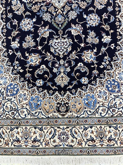 27022075f - Nain fein(6 La) Persien, Persien, Ende 20.Jhd, Korkwolle mit Seide, ca. 227 x 156 ...