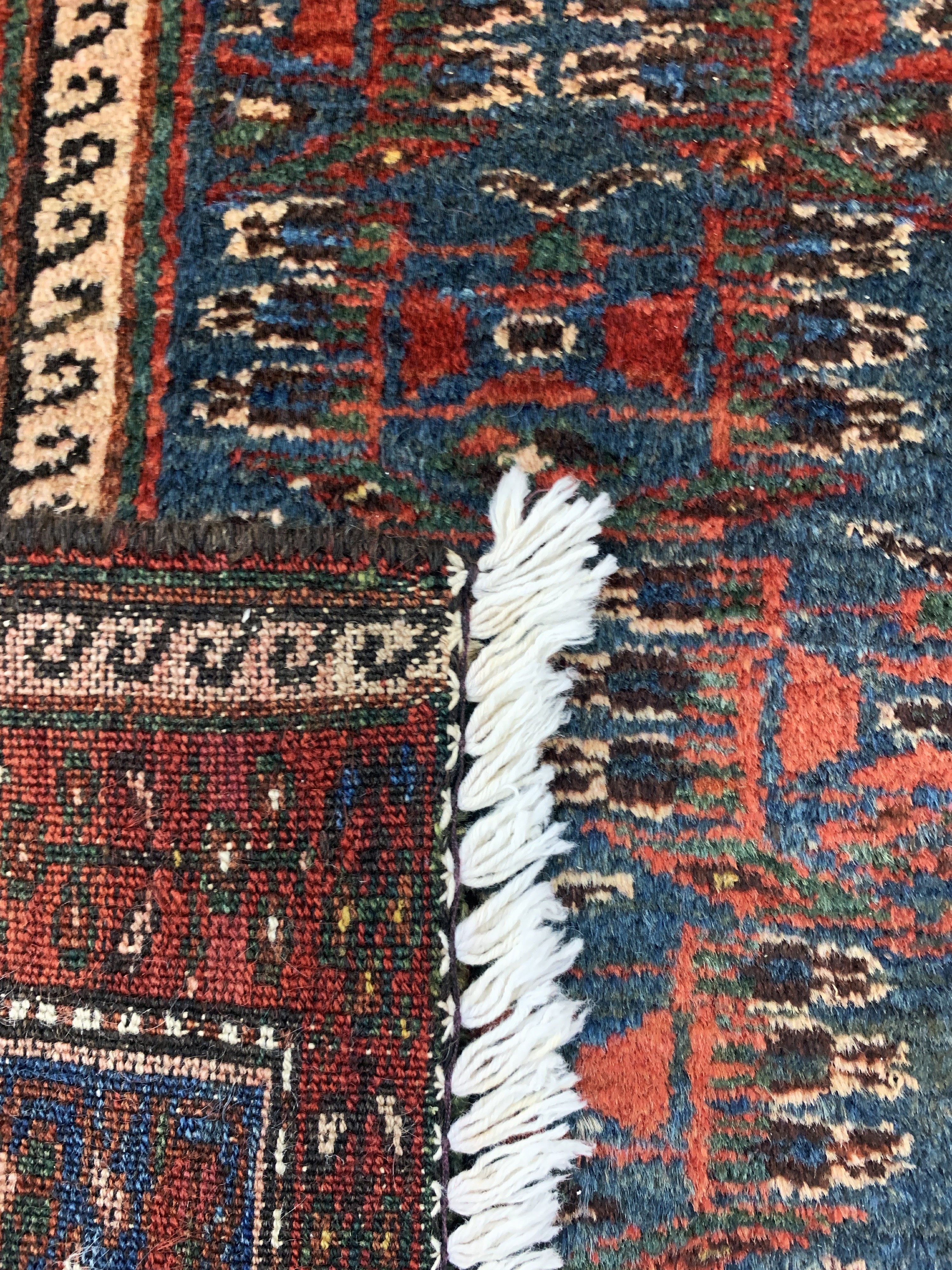 Detail e: Hamadan antik, Persien, um 1900, Wolle auf Baumwolle, ca. 190 x 130 cm, EHZ: 1-2, (Fransen erneuert)