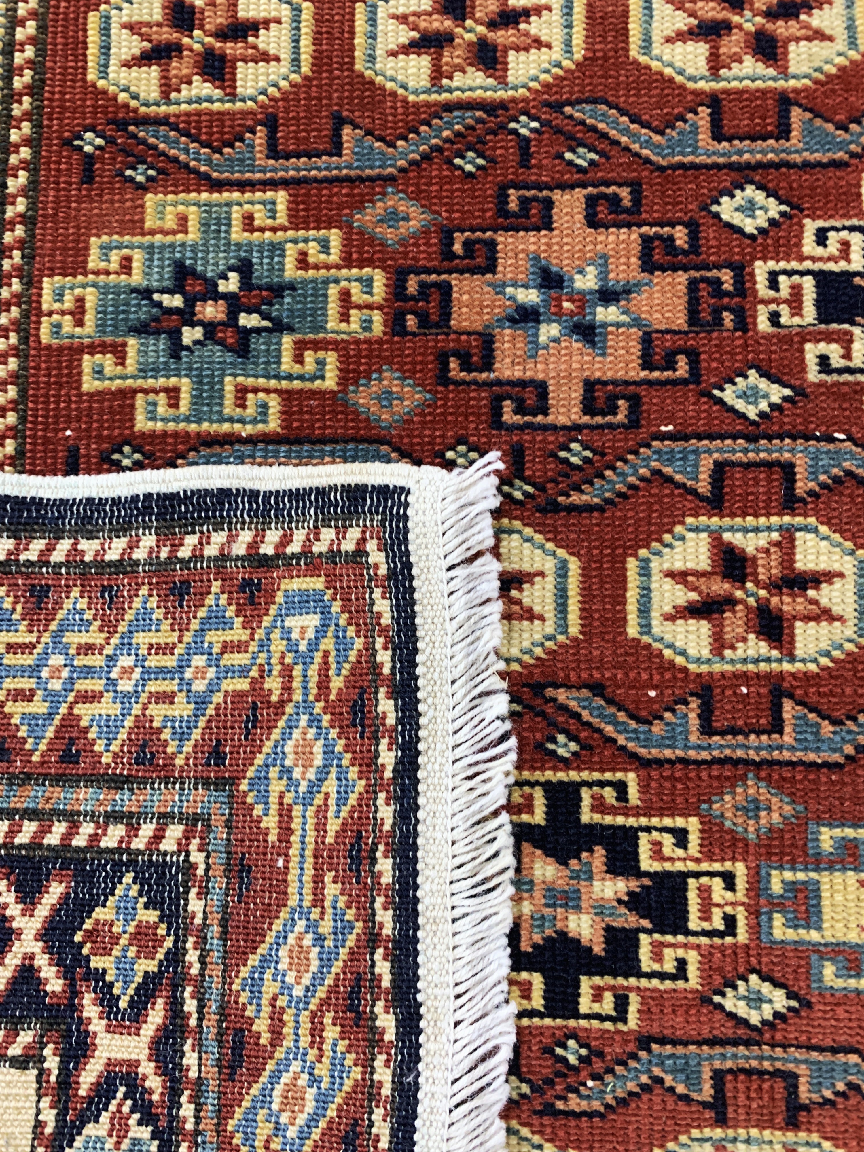 Detail e: Schirwan neugeknüpft, Pakistan, Ende 20.Jhd, Wolle auf Baumwolle, ca. 163 x 108 cm,EHZ: 2