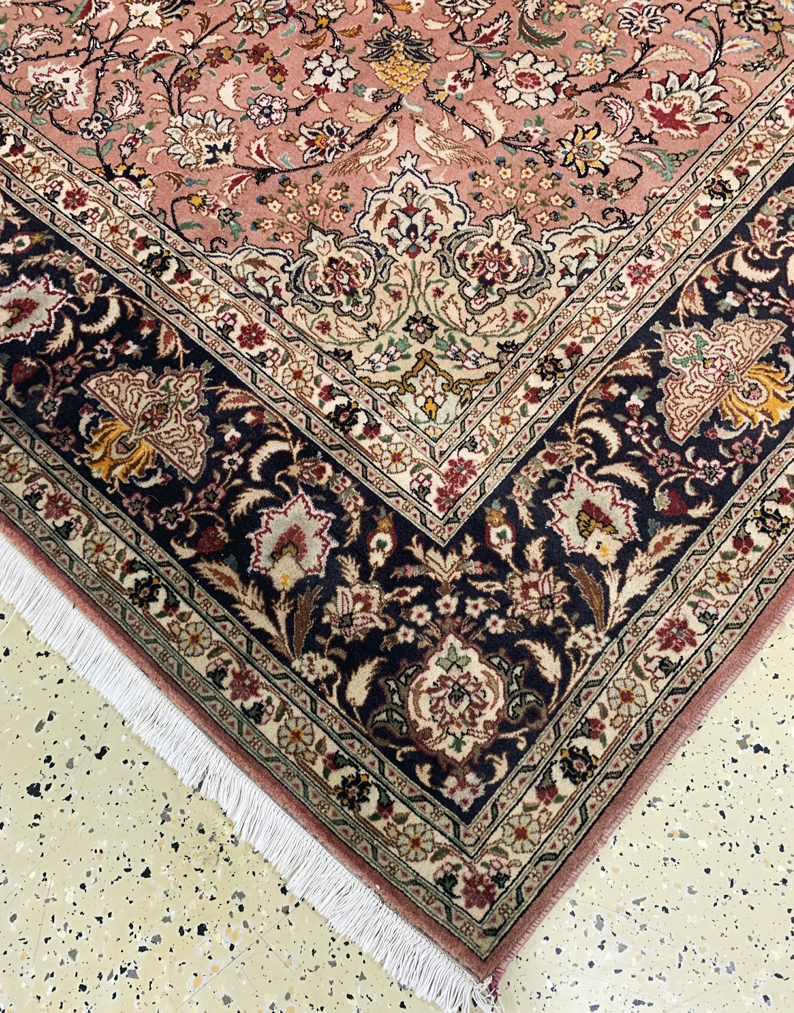 Detail d: Täbriz fein(50 Raj), Persien, Mitte 20.Jhd,Korkwolle mit Seide, ca. 205 x 205 cm, ca. 500.000 Kn/qm, EHZ: 2