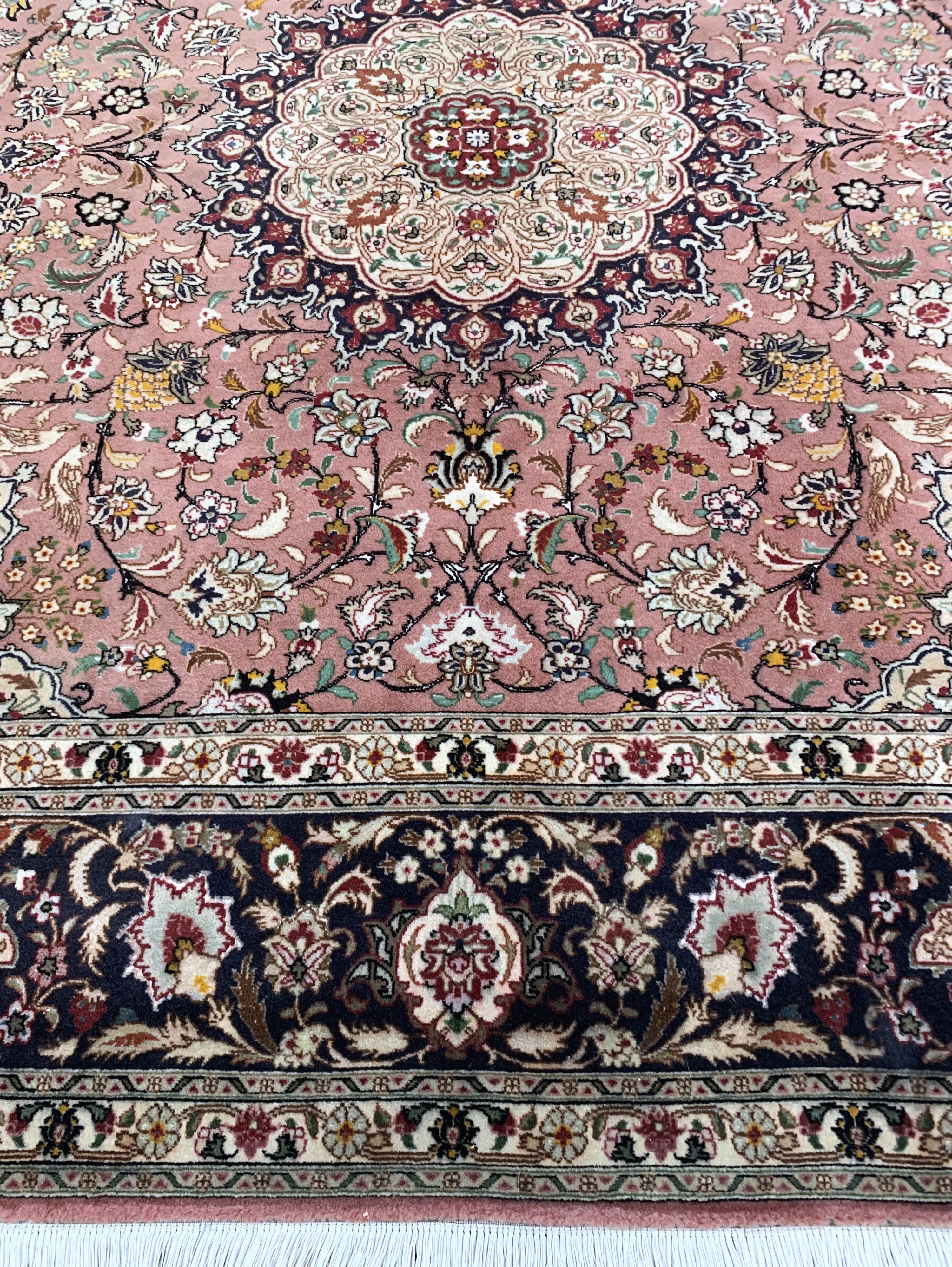 Detail f: Täbriz fein(50 Raj), Persien, Mitte 20.Jhd,Korkwolle mit Seide, ca. 205 x 205 cm, ca. 500.000 Kn/qm, EHZ: 2