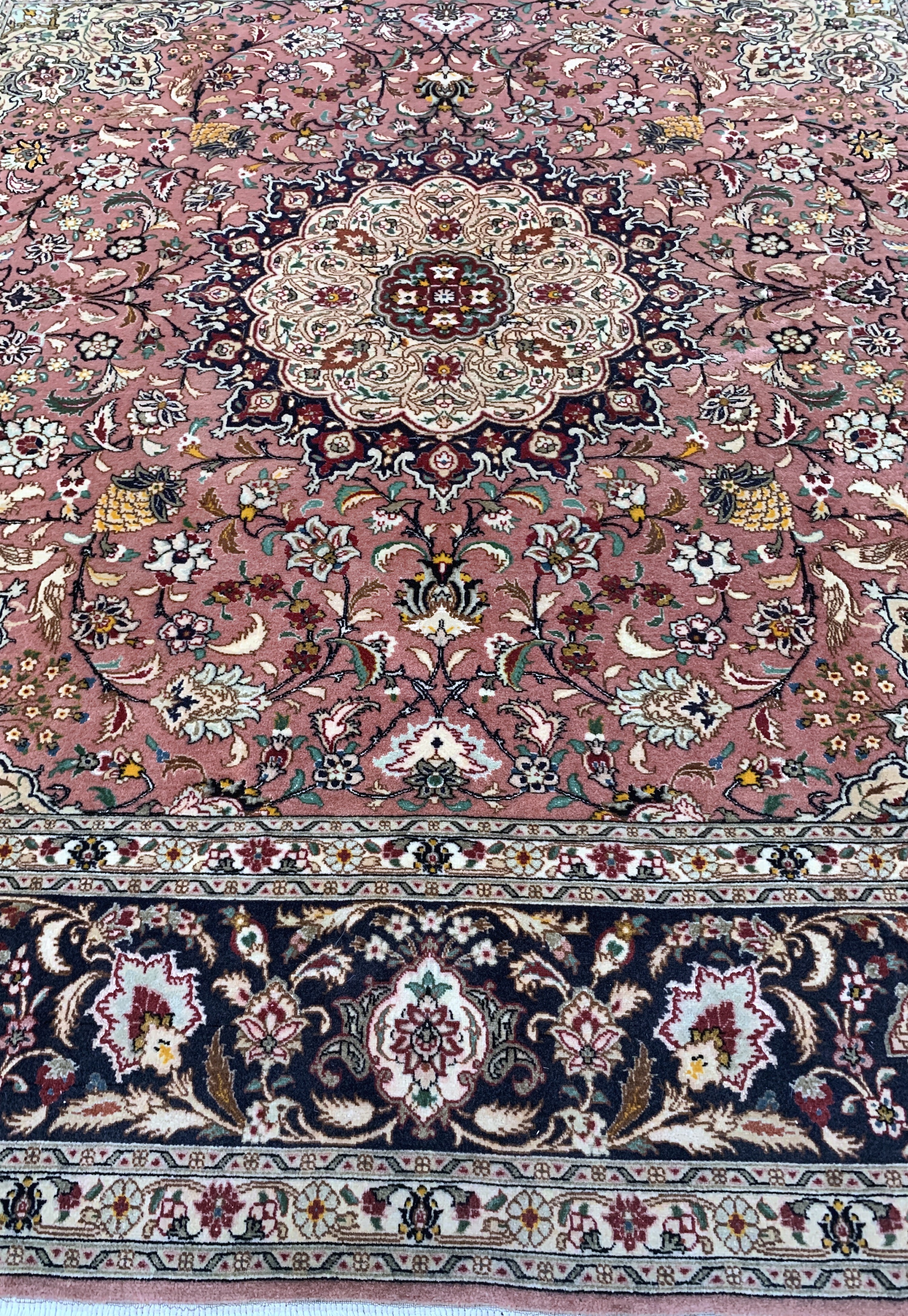 Detail g: Täbriz fein(50 Raj), Persien, Mitte 20.Jhd,Korkwolle mit Seide, ca. 205 x 205 cm, ca. 500.000 Kn/qm, EHZ: 2