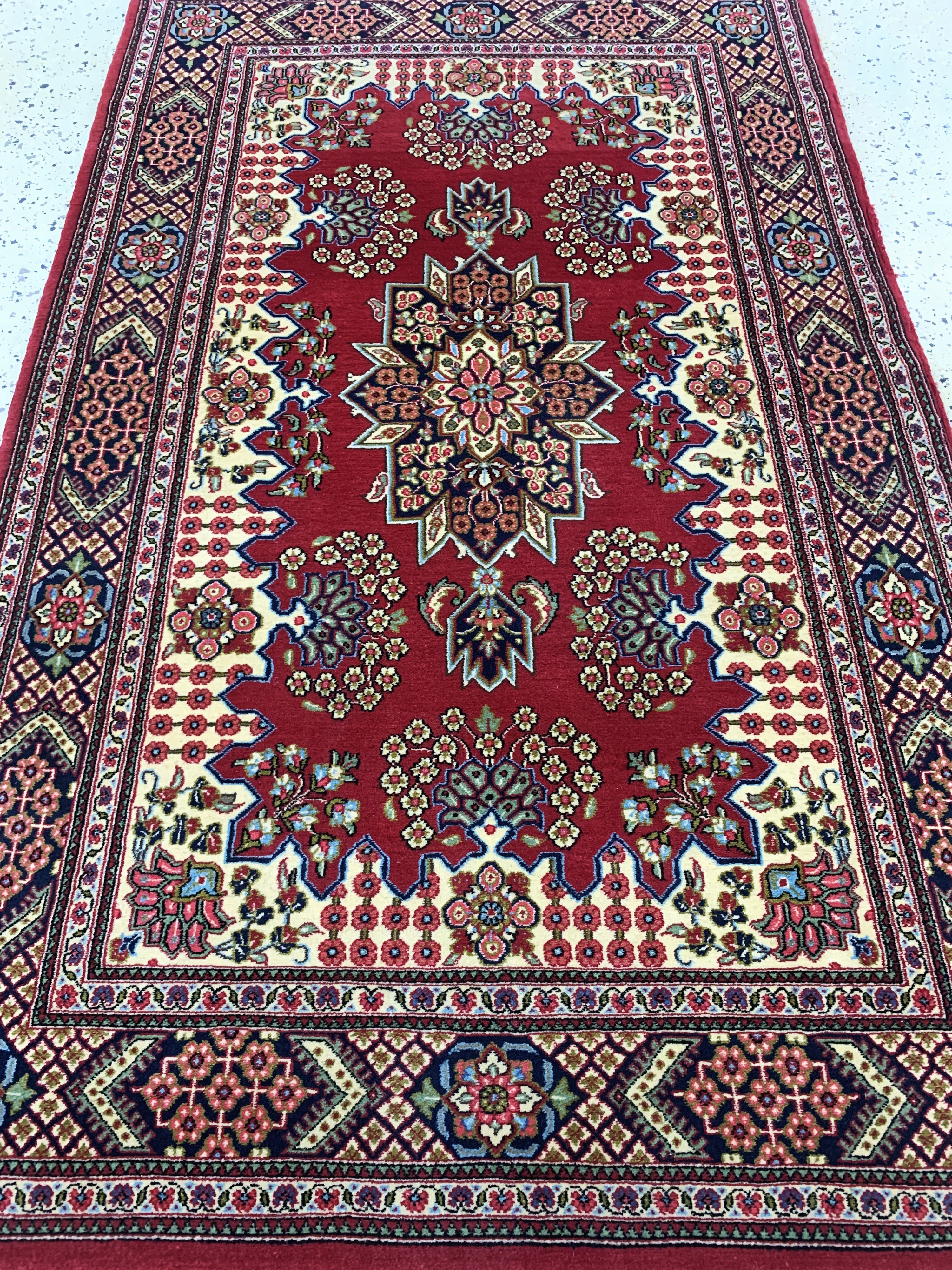 Detail d: Ghom Kork, Persien, Ende 20.Jhd, Korkwolle auf Baumwolle, ca. 174 x 105 cm, EHZ: 1-2