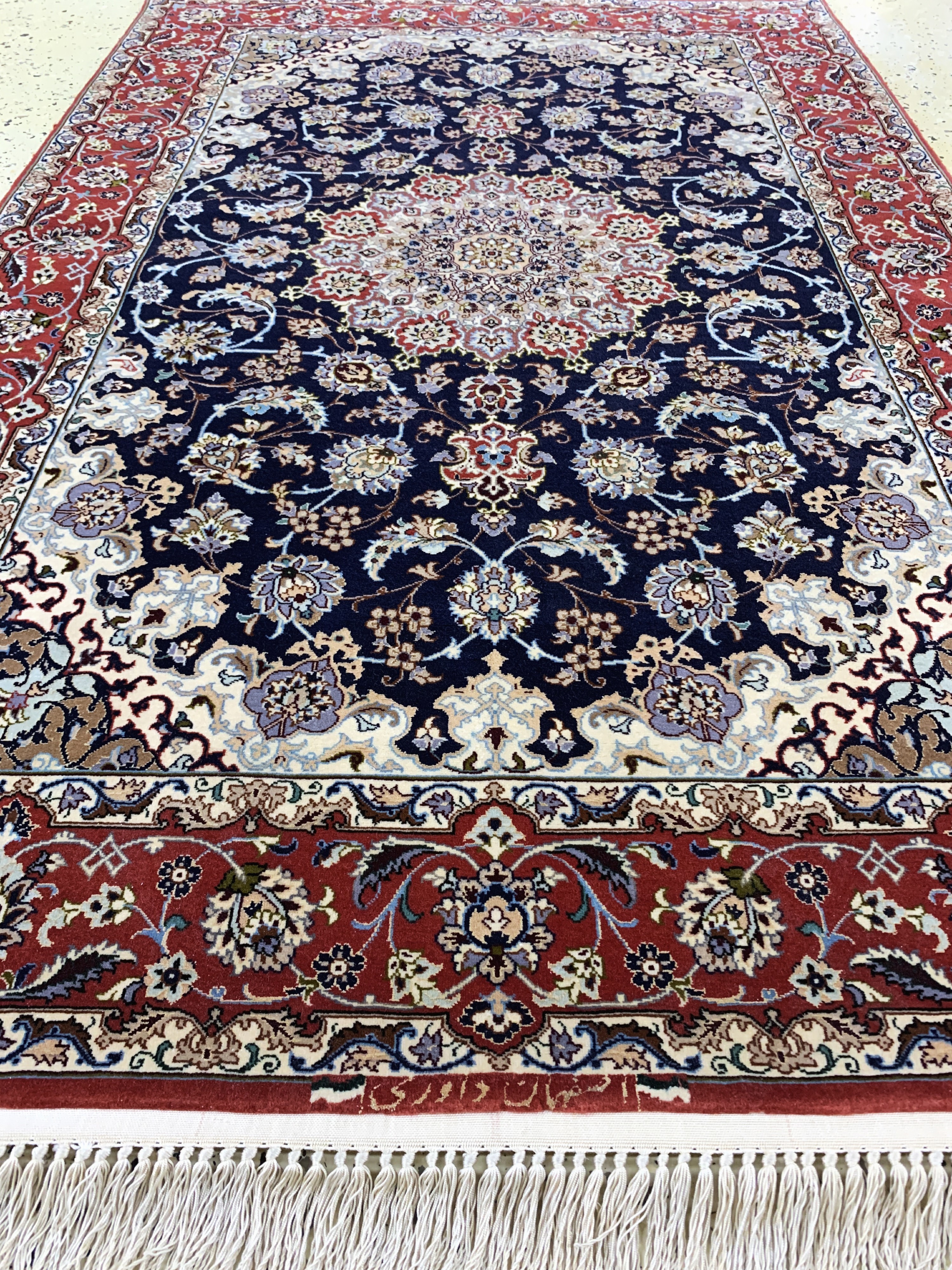 Detail f: Esfahan fein Persien, signiert"Davari", Ende 20.Jhd, Korkwolle mit und auf Seide, ca. 160 x 104 cm, EHZ: 1-2