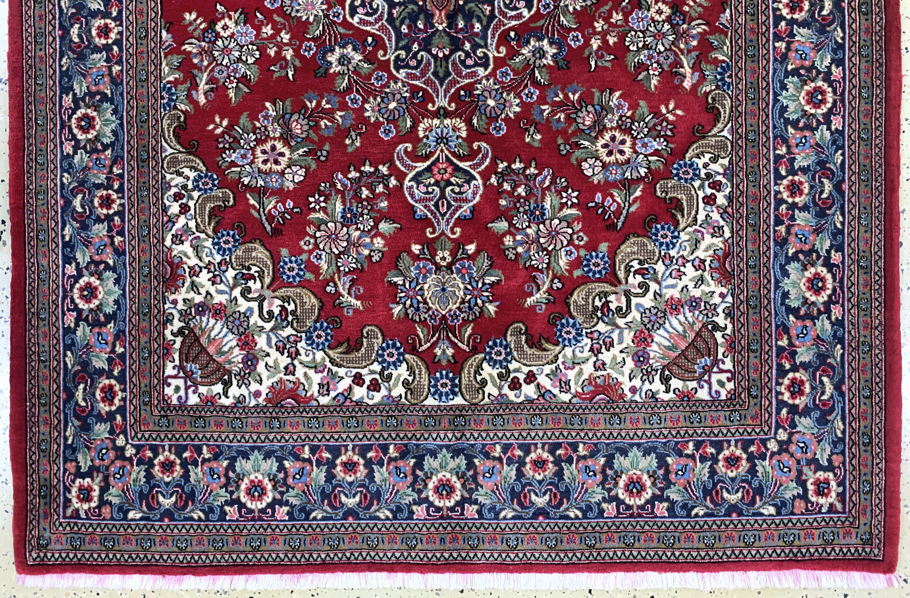 Detail b: Ghom Kork, Persien, Ende 20.Jhd, Korkwolle auf Baumwolle, ca. 200 x 140 cm, verfärbte Fransen, EHZ: 1-2