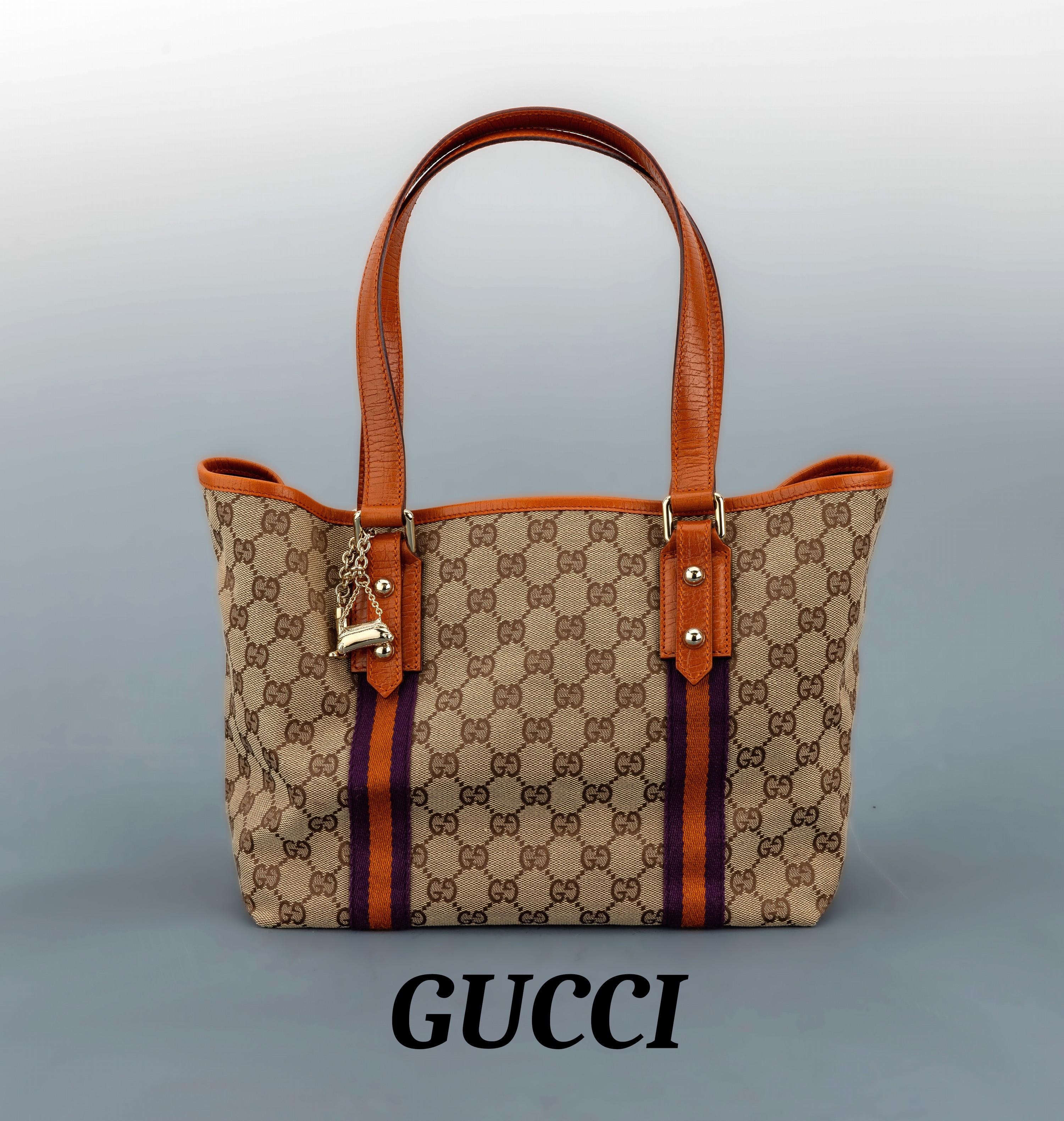 Image 27022175 - GUCCI Damenhandtasche, ´Tote Bag Sherry Line´, beigefarb. Canvas, GG Supreme, Charm mit ...