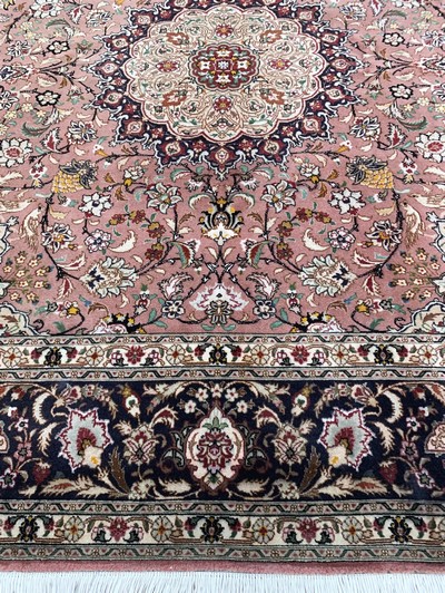 27022122f - Täbriz fein(50 Raj), Persien, Mitte 20.Jhd,Korkwolle mit Seide, ca. 205 x 205 cm, ca. ...