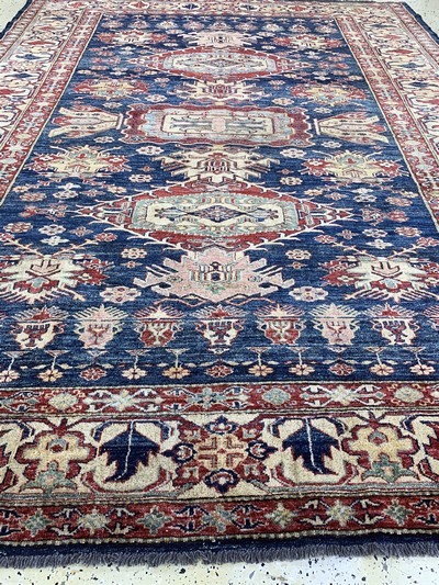 27022168f - Kazak neugeknüpft, Pakistan, Ende 20.Jhd, Wolle auf Wolle, ca. 285 x 220 cm, EHZ: 2 ...