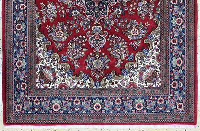 27022172b - Ghom Kork, Persien, Ende 20.Jhd, Korkwolle auf Baumwolle, ca. 200 x 140 cm, verfärbte ...