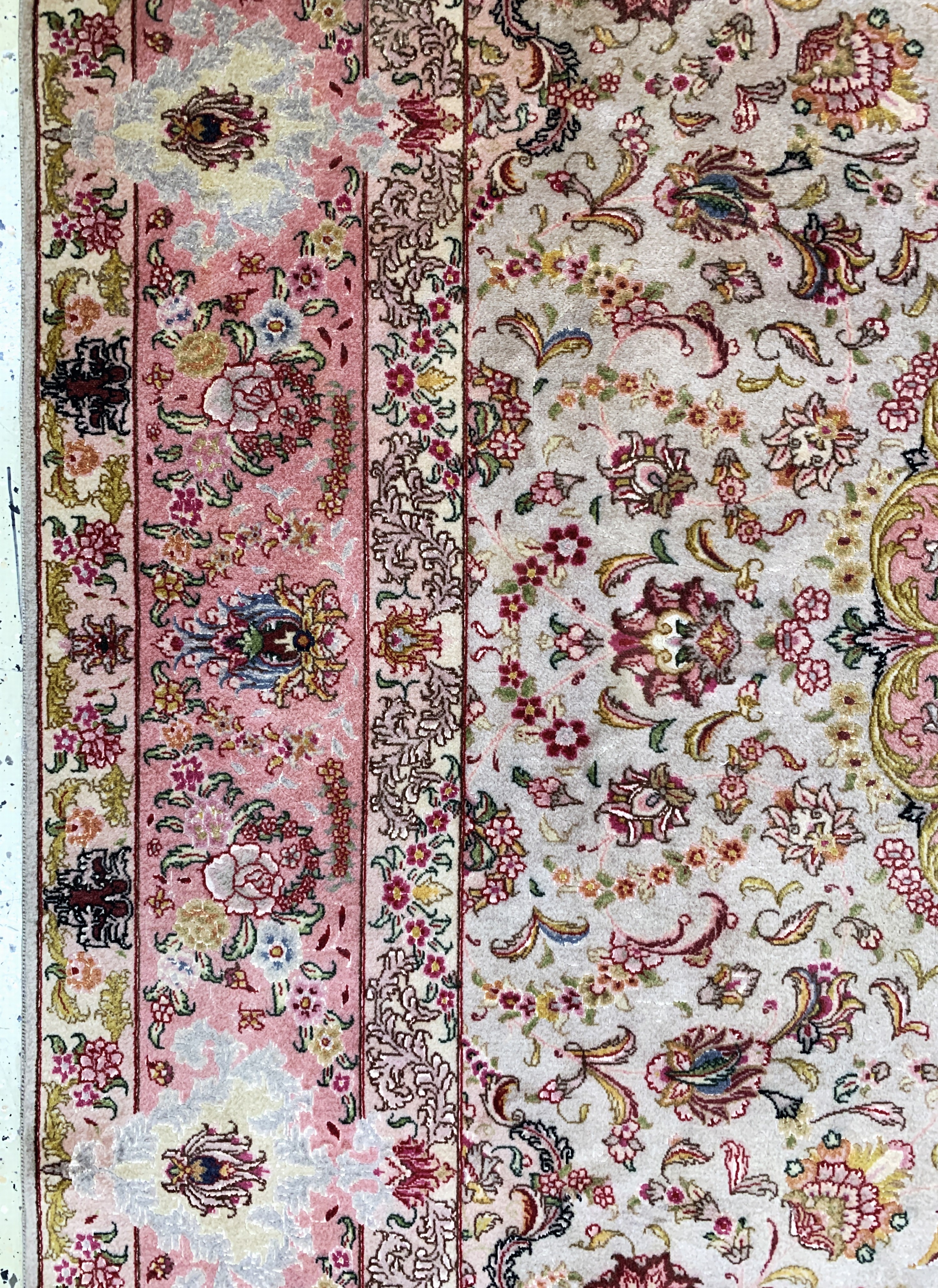 Detail e: Täbriz fein(50 Raj), Persien, Mitte 20.Jhd,Korkwolle mit Seide, ca. 290 x 200 cm, ca. 500.000 Kn/qm, EHZ: 2