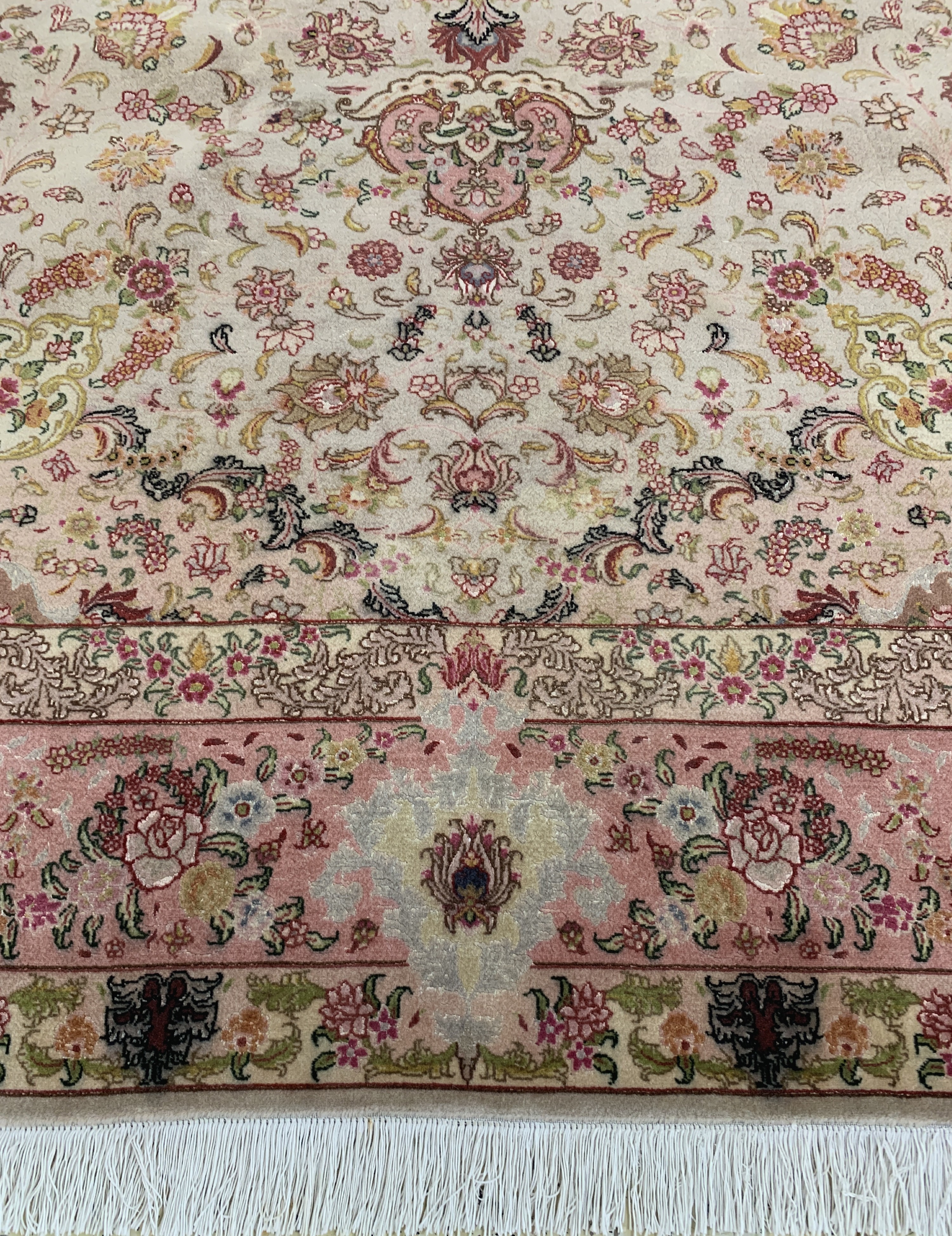 Detail h: Täbriz fein(50 Raj), Persien, Mitte 20.Jhd,Korkwolle mit Seide, ca. 290 x 200 cm, ca. 500.000 Kn/qm, EHZ: 2