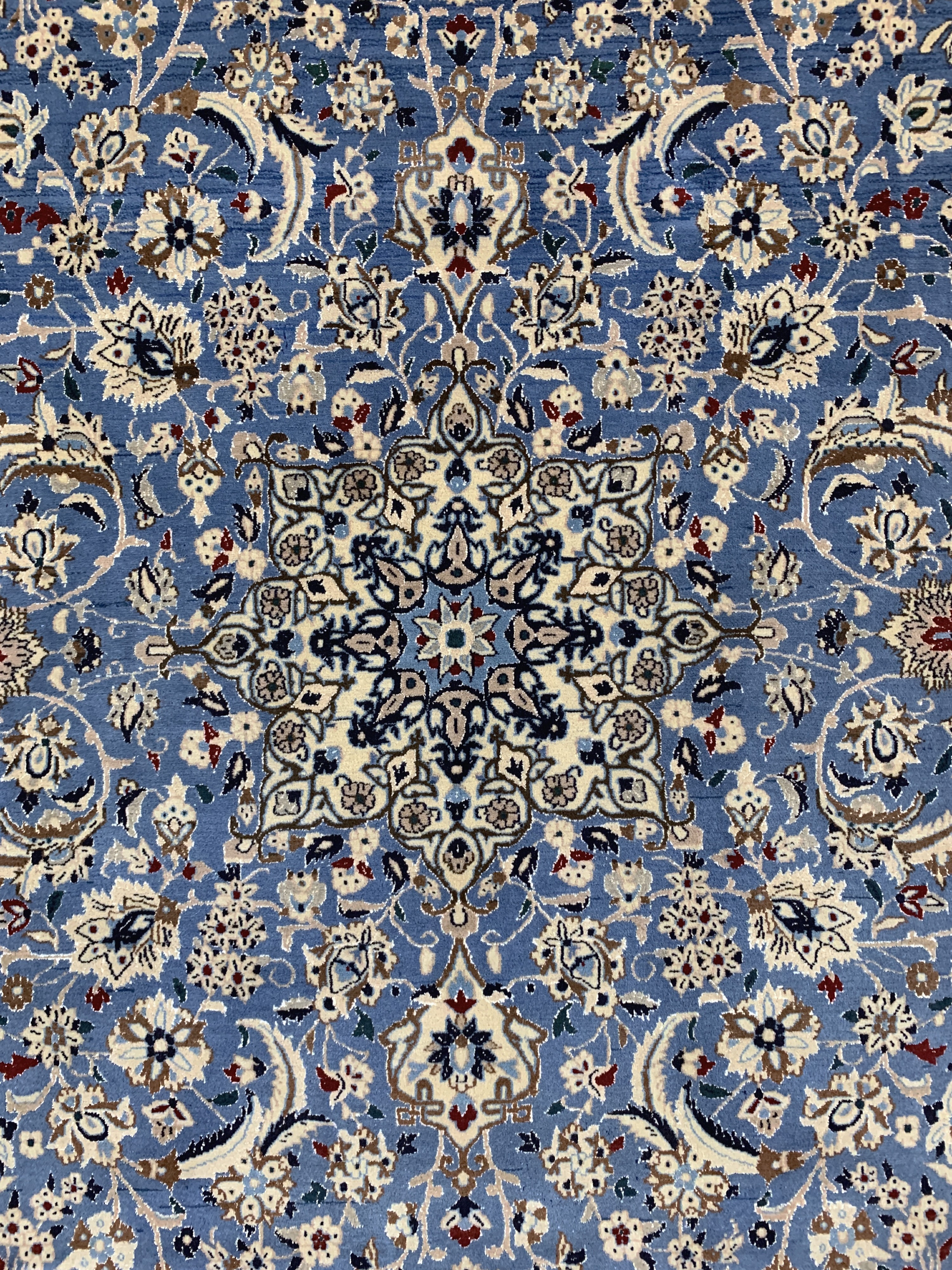 Detail c: Nain fein(9 La), Persien, Mitte 20.Jhd, Korkwolle mit Seide, ca. 280 x 170 cm, ca. 500.000 Kn/qm, gereinigt, EHZ: 1-2