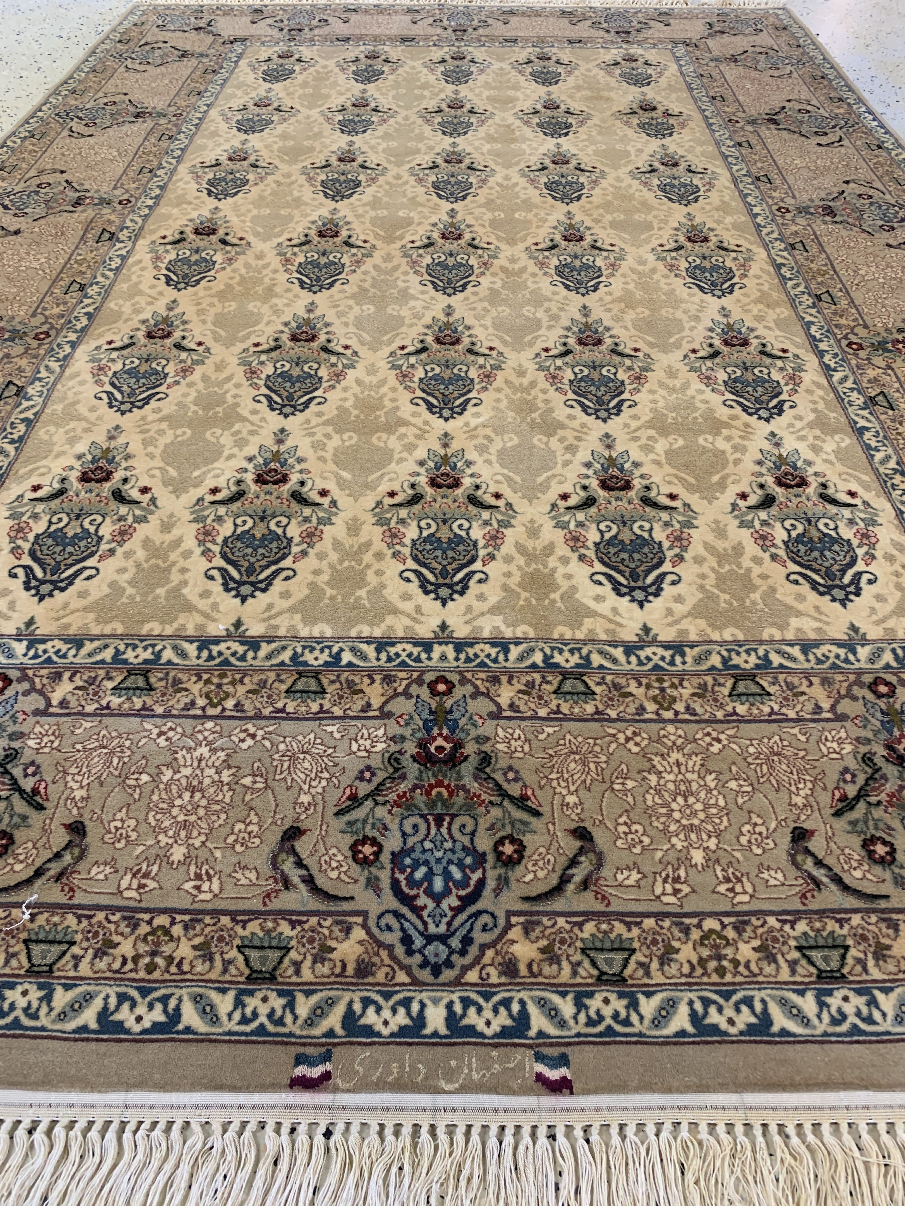 Detail g: Esfahan fein Persien, signiert"Davari", Ende 20.Jhd, Korkwolle mit und auf Seide, ca. 230 x 152 cm, ca. 1,0 Mio. Kn/qm, EHZ: ...
