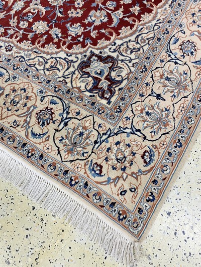 27022358d - Nain fein(9 La), Persien, Mitte 20.Jhd, Korkwolle mit Seide, ca. 310 x 205 cm, ca. ...