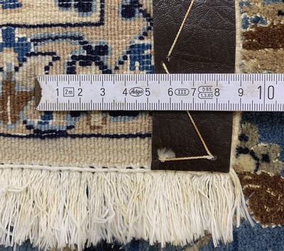 27022367g - Nain fein(9 La), Persien, Mitte 20.Jhd, Korkwolle mit Seide, ca. 280 x 170 cm, ca. ...