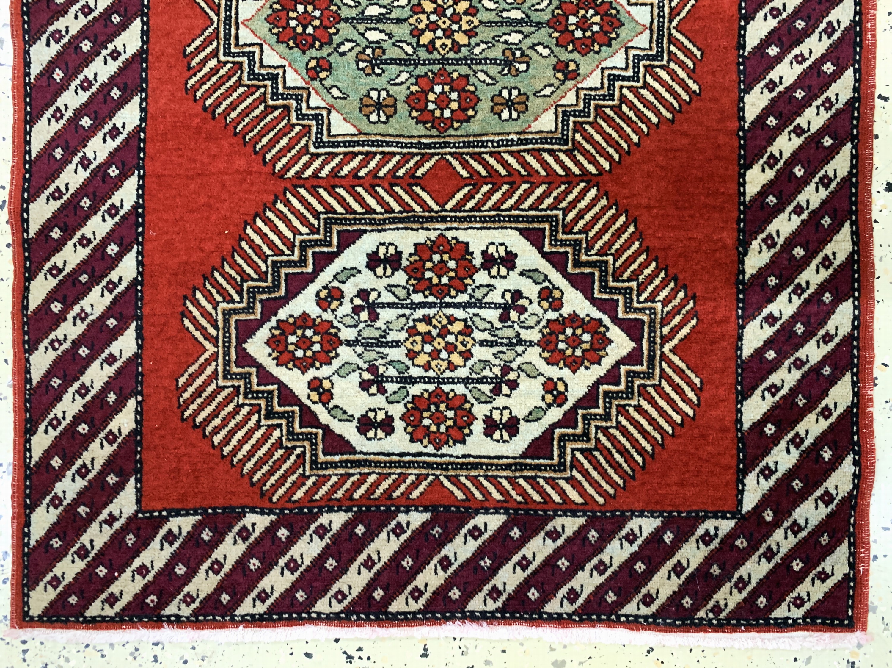 Detail e: 2 Lots Kazak, Azerbaijan, Ende 20.Jhd, Wolle auf Baumwolle, ca. 120 x 84 cm, EHZ: 2