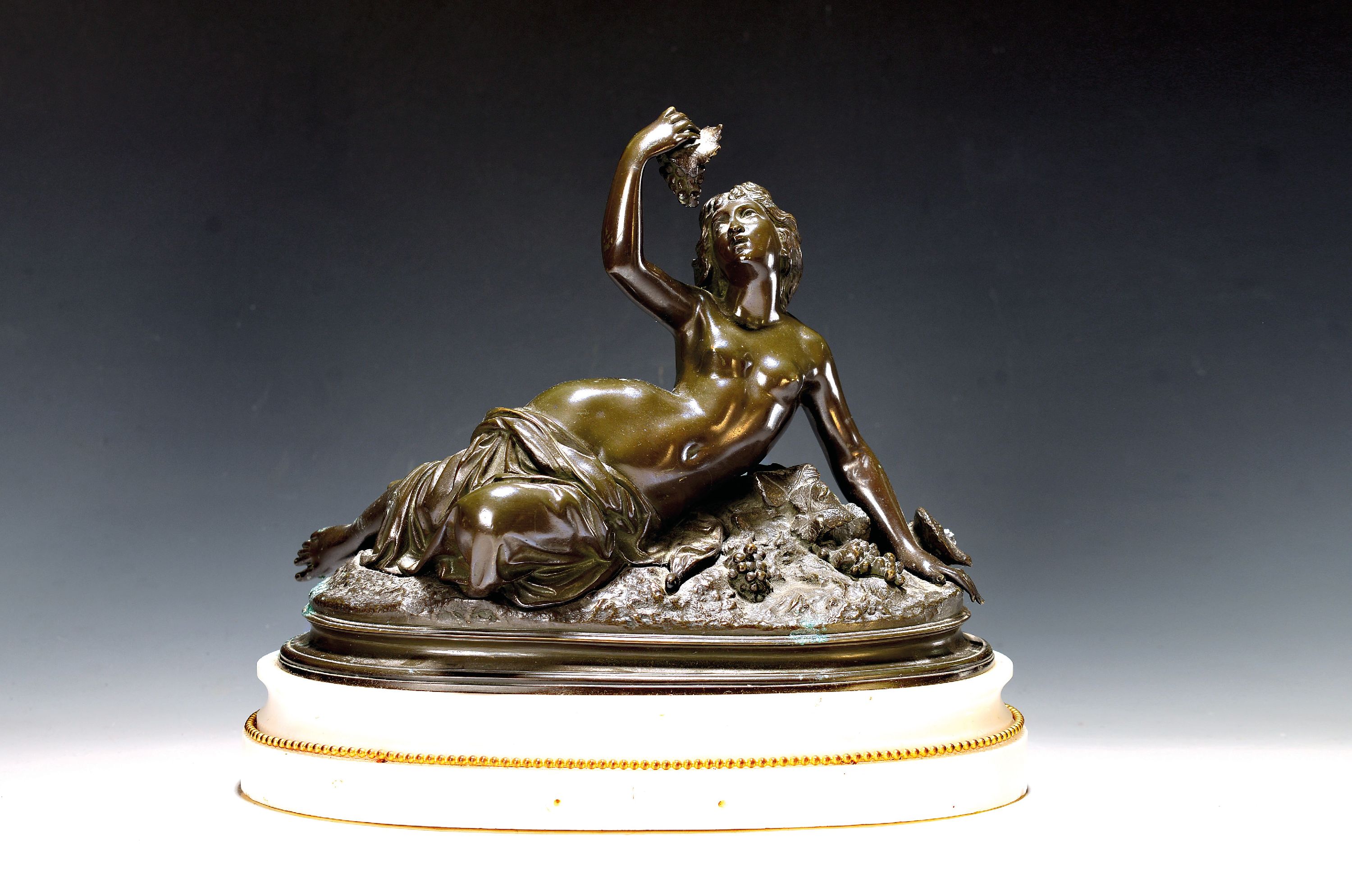 Image 27022513 - Nach Claude Michel Clodion (1738-1814), bacchantische Nymphe, Bronze, späterer Guß, ...