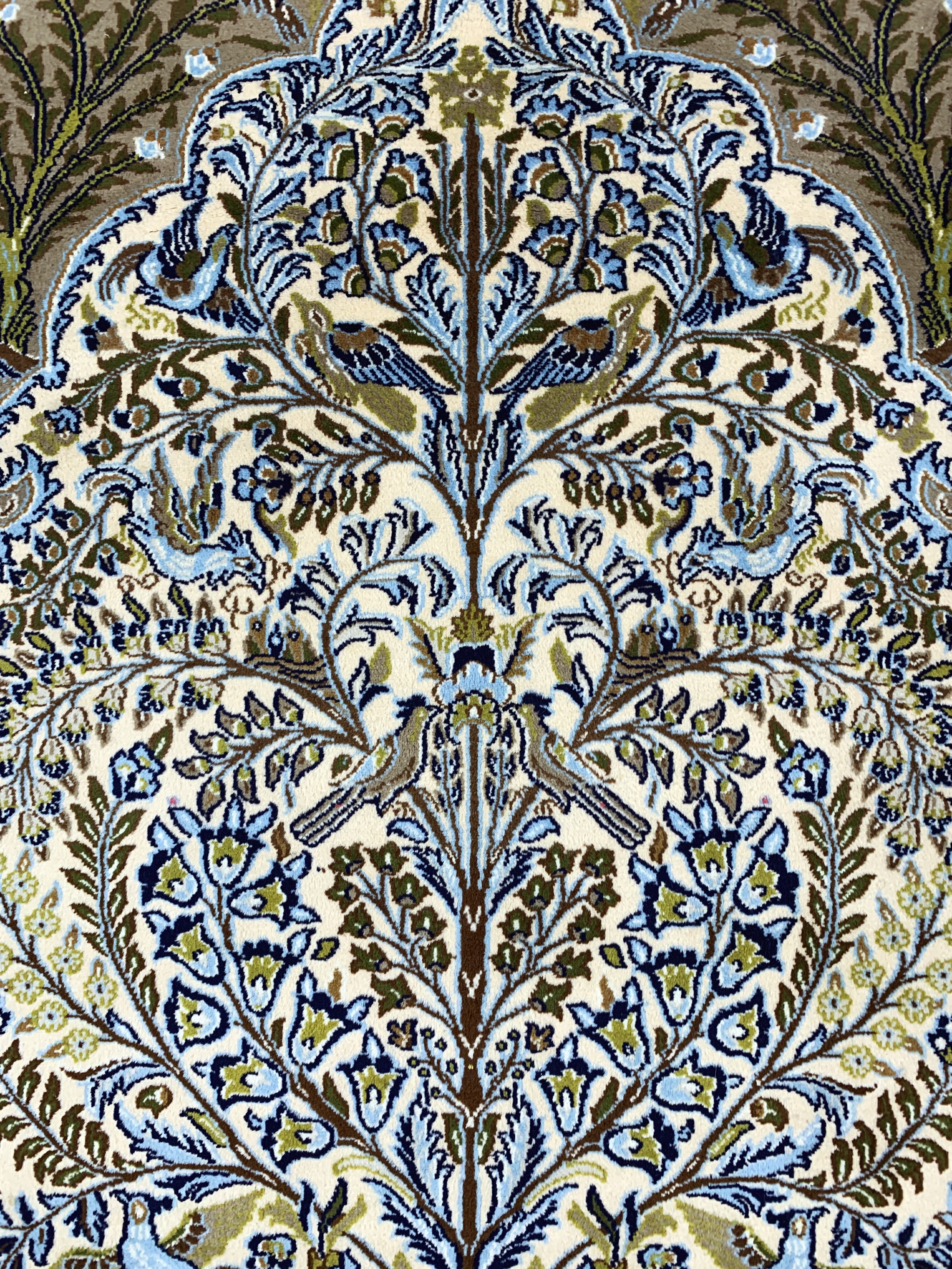 Detail c: Ghom, Persien, Ende 20.Jhd, Wolle mit Seide, ca. 160 x 112 cm, EHZ: 2