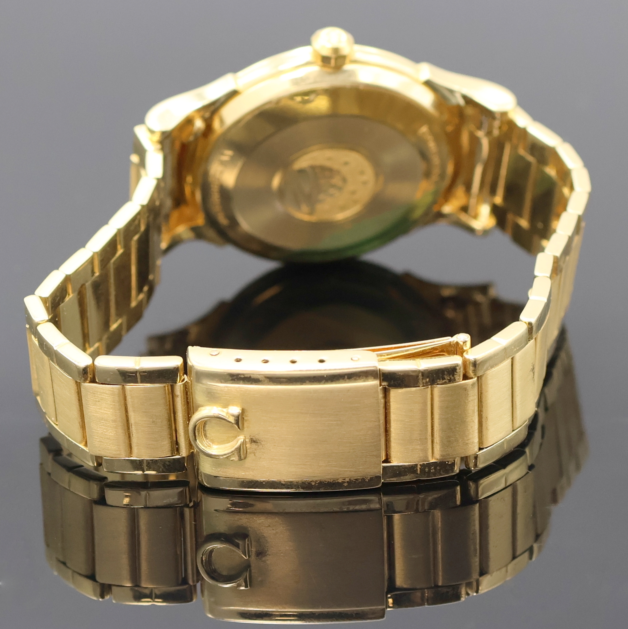 Detail c: OMEGA Constellation Armbanduhr in GG 750/000 Referenz 2852SC, Schweiz um 1960, Automatik, Boden m. Darst. Sternwarte aufgedr., seltenes orig. ...