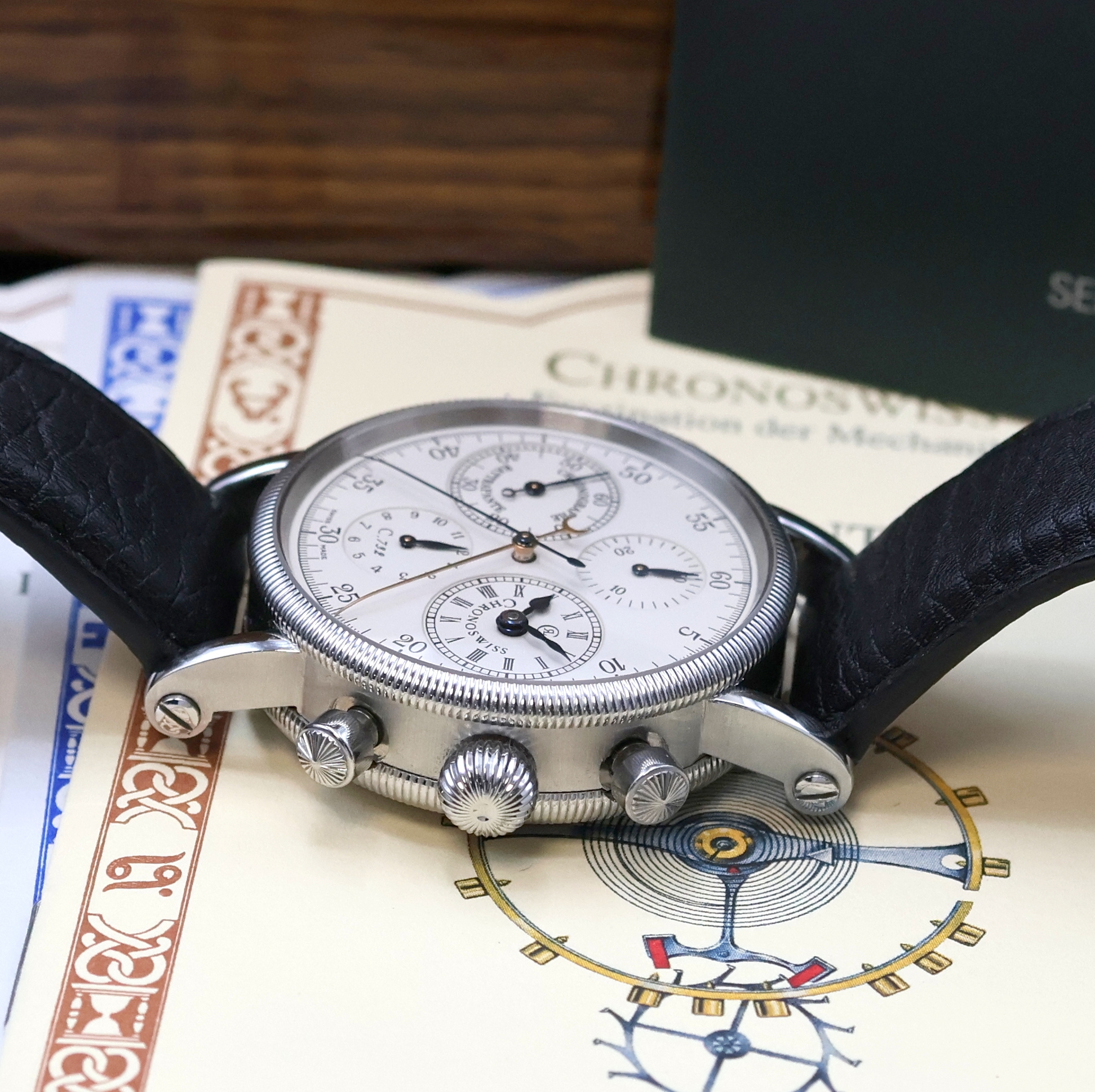Detail c: CHRONOSWISS Herrenchronograph mit Rattrapante Referenz CH7323, Schweiz um 1993, Automatik, Edelstahlgeh. inkl. neutr. Lederband m. Dornschl., beids. ...