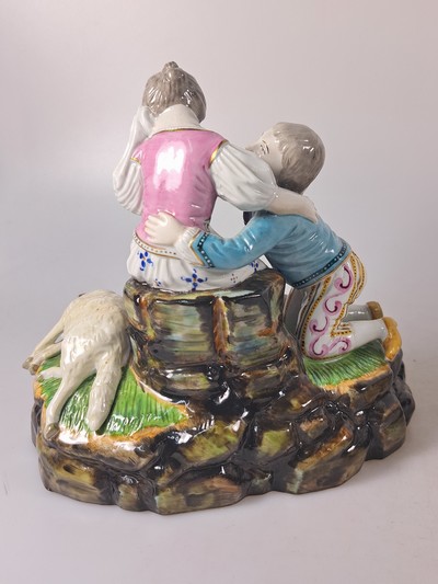 27022536e - 2 Porzellangruppen nach Höchster Vorbild, 19./20.Jh., Porzellan, farbig staffiert, ...