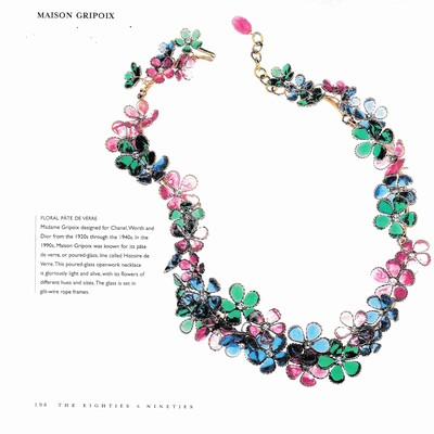 27022551a - Paar Ohrclips GRIPOIX für CHANEL, 1930er Jahre, Metall, plastische Blüten, Blätter ...