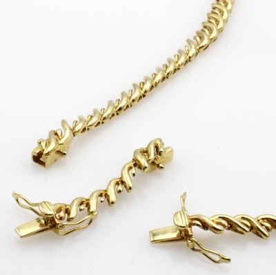 27022576b - Collier mit Brillanten, GG 750/000, auf- wendig gearbeitet, 1437 Brill. zus. ca. 15.8 ct ...