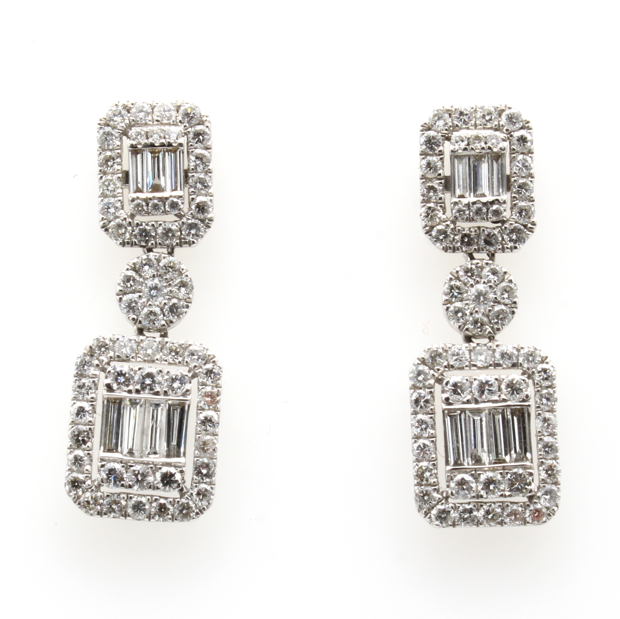 Image 27022660 - Paar Ohrstecker mit Diamanten und Brillanten, WG 750/000, 14 Diamantbag. u. 116 Brill. ...