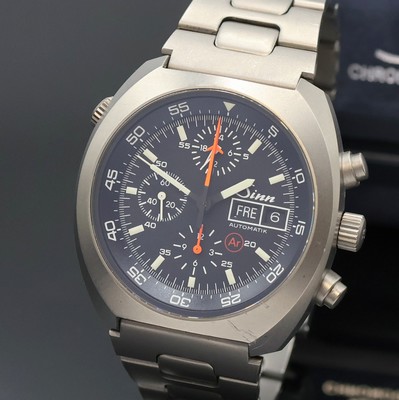 27022608a - SINN 142 Ti Armbandchronograph in Titan, Schweiz um 2005, Automatik, orig. Gliederband ...