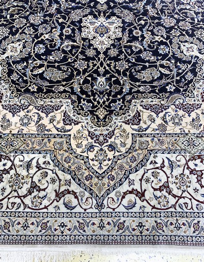 27022873b - Nain fein(6 La), Persien, Mitte 20.Jhd, Korkwolle mit Seide, ca. 473 x 336 cm, ca. ...