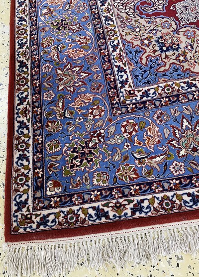 27022874j - Esfahan fein signiert, Persien, Ende 20.Jhd, Korkwolle mit und auf Seide, ca. 320 x208 ...