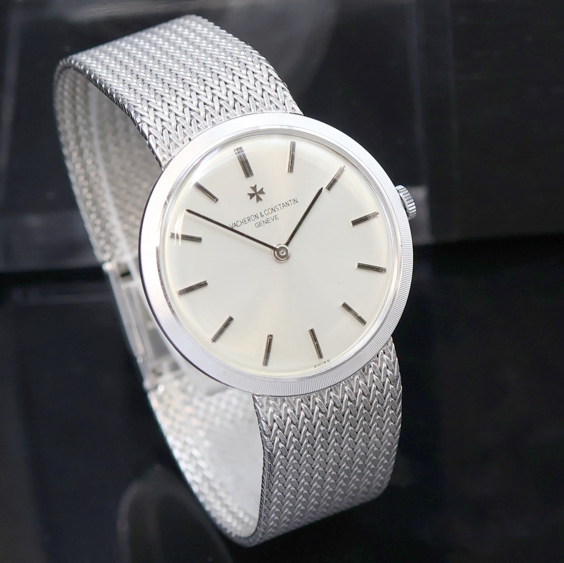 Detail b: VACHERON & CONSTANTIN Herrenarmbanduhr in WG 750/000 Referenz 7296 am original Goldband, Schweiz um 1965, Handaufzug, 2-tlg. Geh., Boden aufgedr., ...