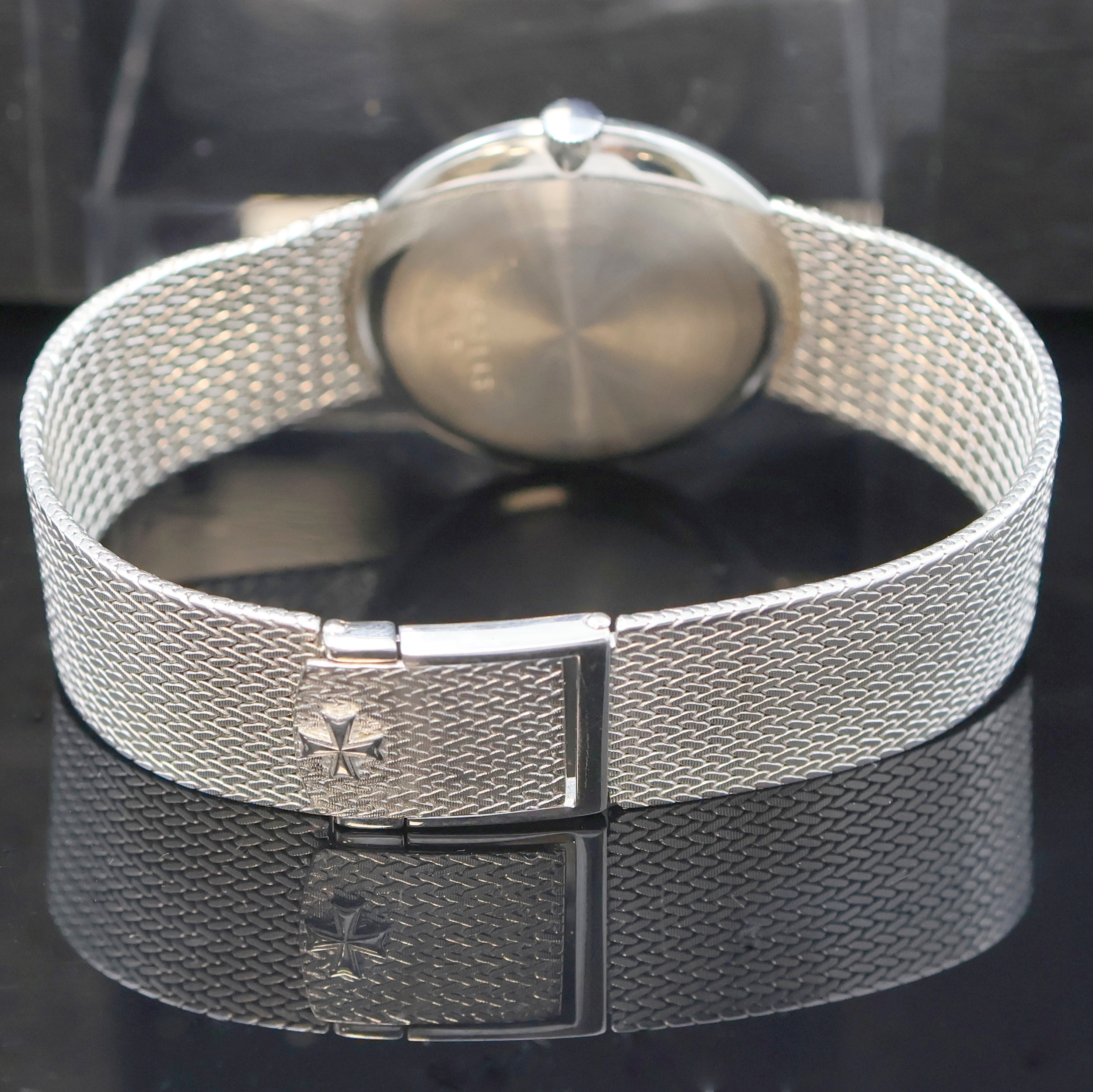 Detail c: VACHERON & CONSTANTIN Herrenarmbanduhr in WG 750/000 Referenz 7296 am original Goldband, Schweiz um 1965, Handaufzug, 2-tlg. Geh., Boden aufgedr., ...