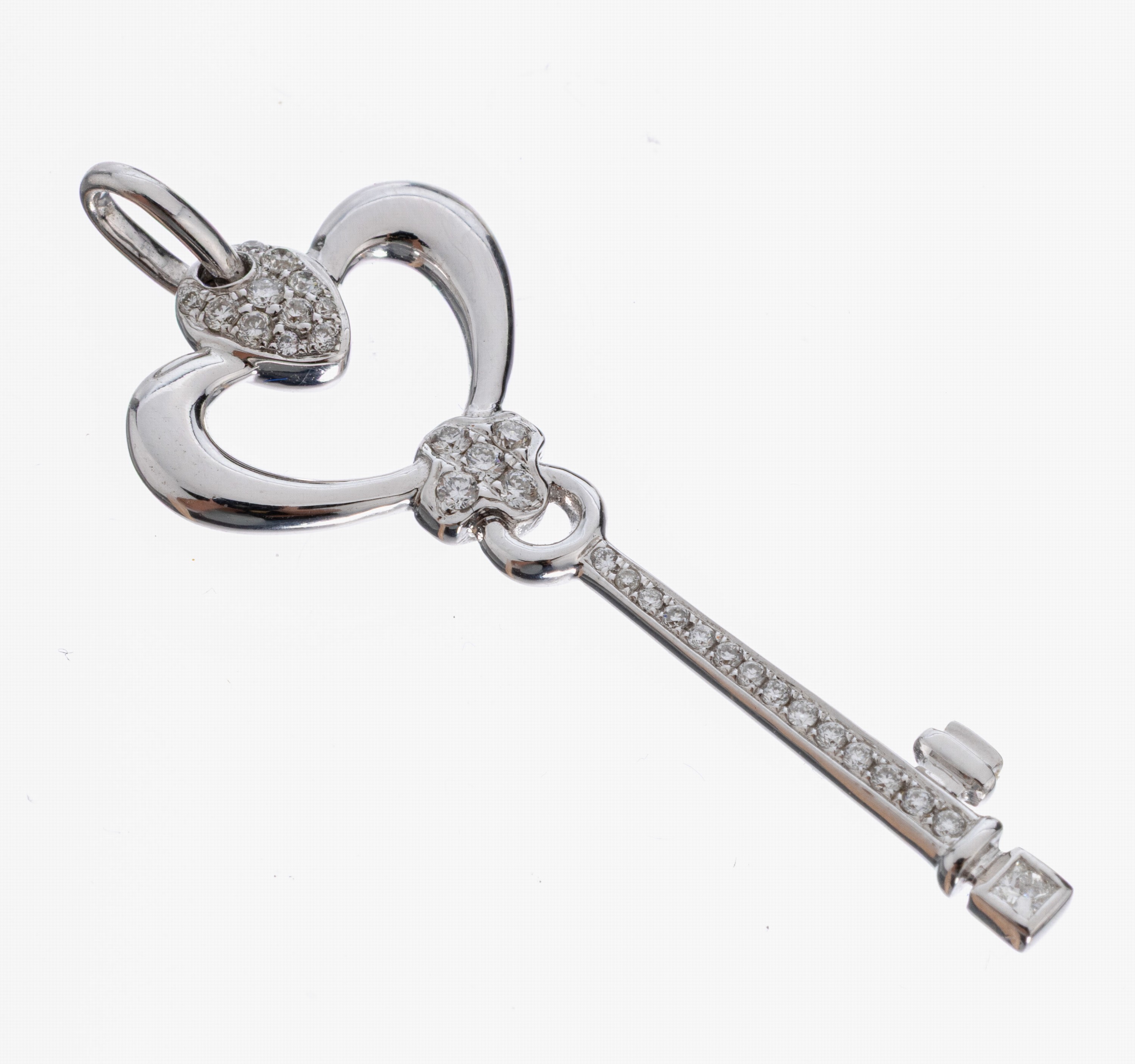 Image 27023054 - 18 kt Gold Diamant-Anhänger, WG 750/000, Darstellung eines Schlüssels, 30 Brillanten ...