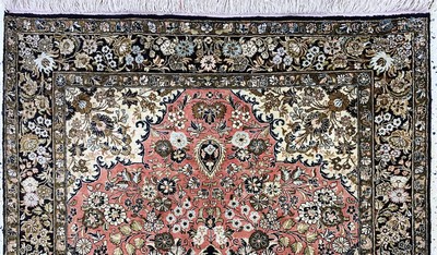 27023044a - Ghom Seide, Persien, Ende 20.Jhd, reine Naturseide, ca. 164 x 108 cm, EHZ: 1-2 ...