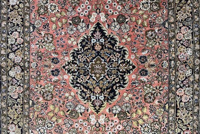 27023044b - Ghom Seide, Persien, Ende 20.Jhd, reine Naturseide, ca. 164 x 108 cm, EHZ: 1-2 ...