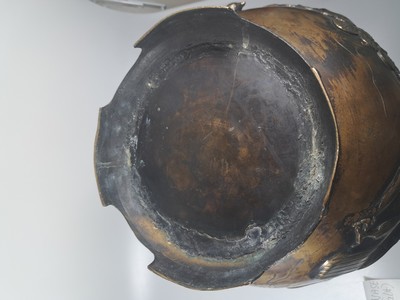 27023053j - Bonsaitopf, Japan, späte Meiji oder Taisho -Zeit, Bronze, umlaufende Reliefzier mit ...