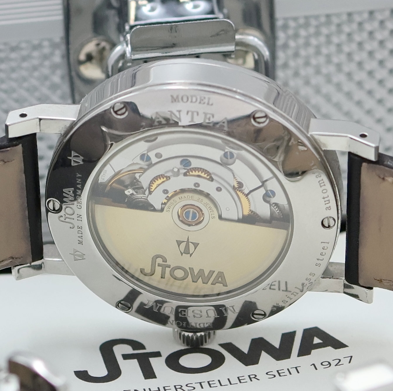 Detail f: STOWA Antea Edition Museum Herrenarmbanduhr, Deutschland verk. lt. beil. Garantie 09/2009, Automatik, beids. vergl. Edelstahlgeh., Boden 6-fach ...