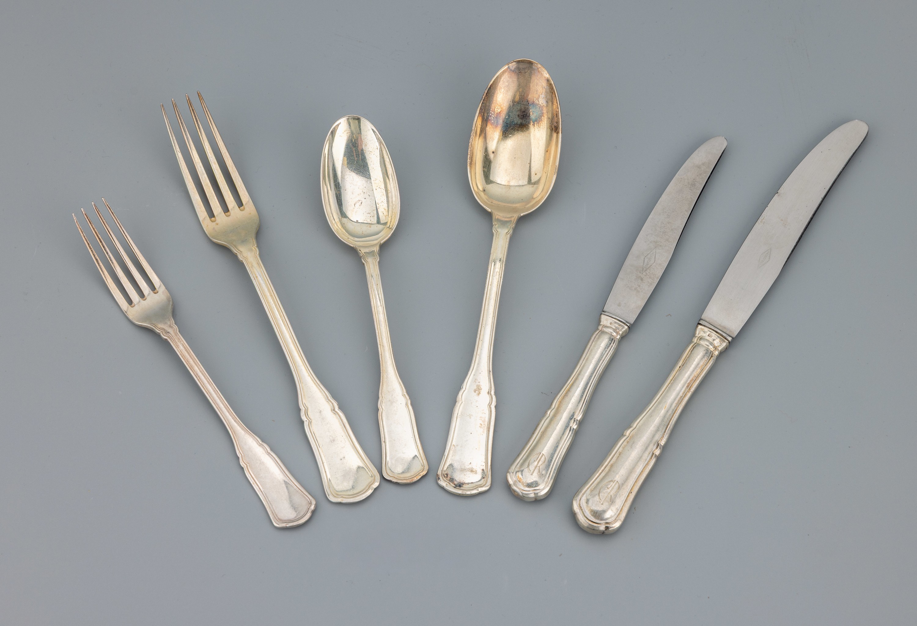 Image 27023395 - 36 tlg. Besteck, 800er Silber, best. aus: 6 Menuelöffel, 6 Menuegabeln, 6 Menuemesser, ...