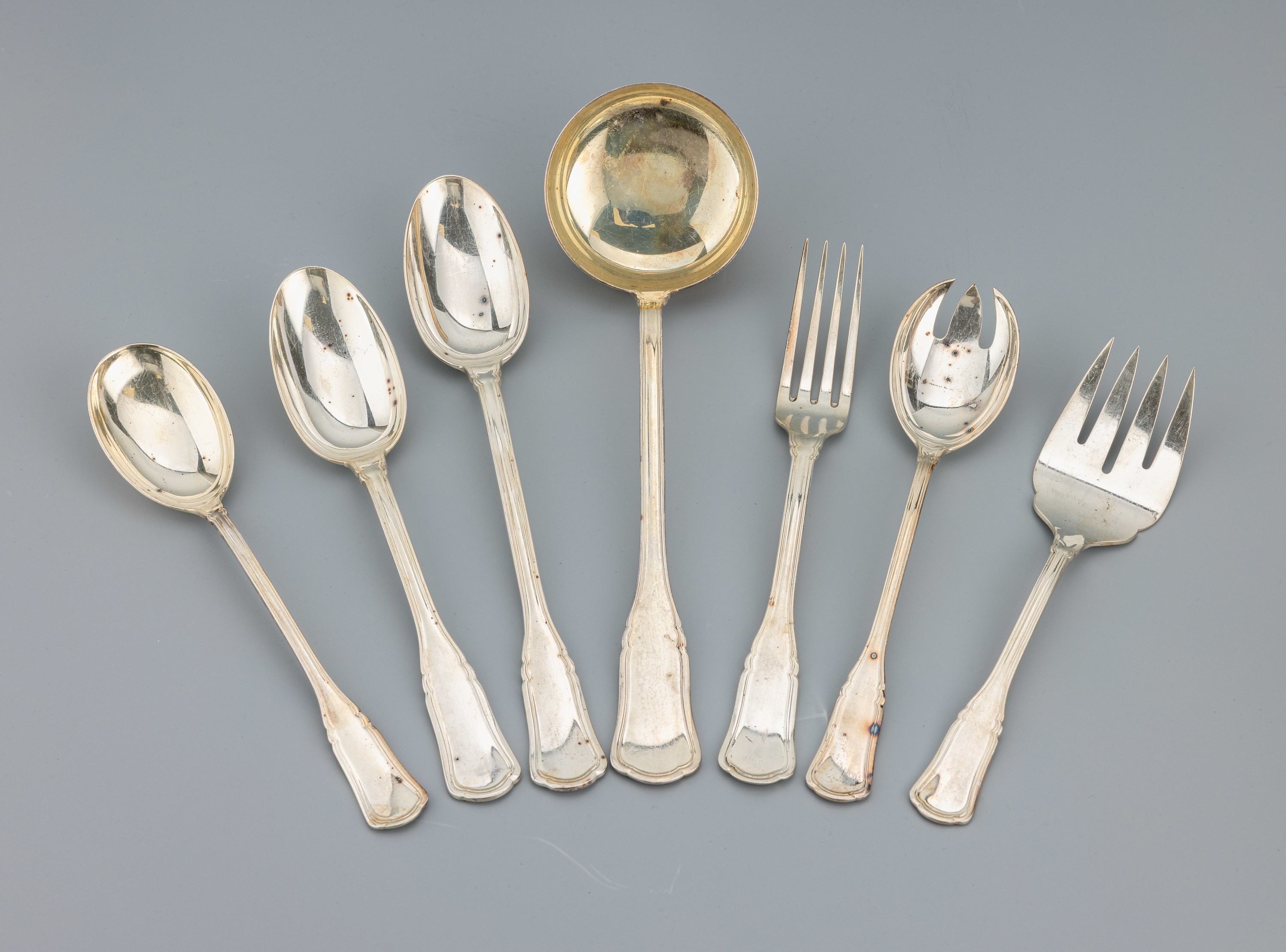 Image 27023396 - 7 Vorlegeteile, 800er Silber, best. aus: 1 gr. Suppenkelle, L. ca. 31 cm, 1 ...