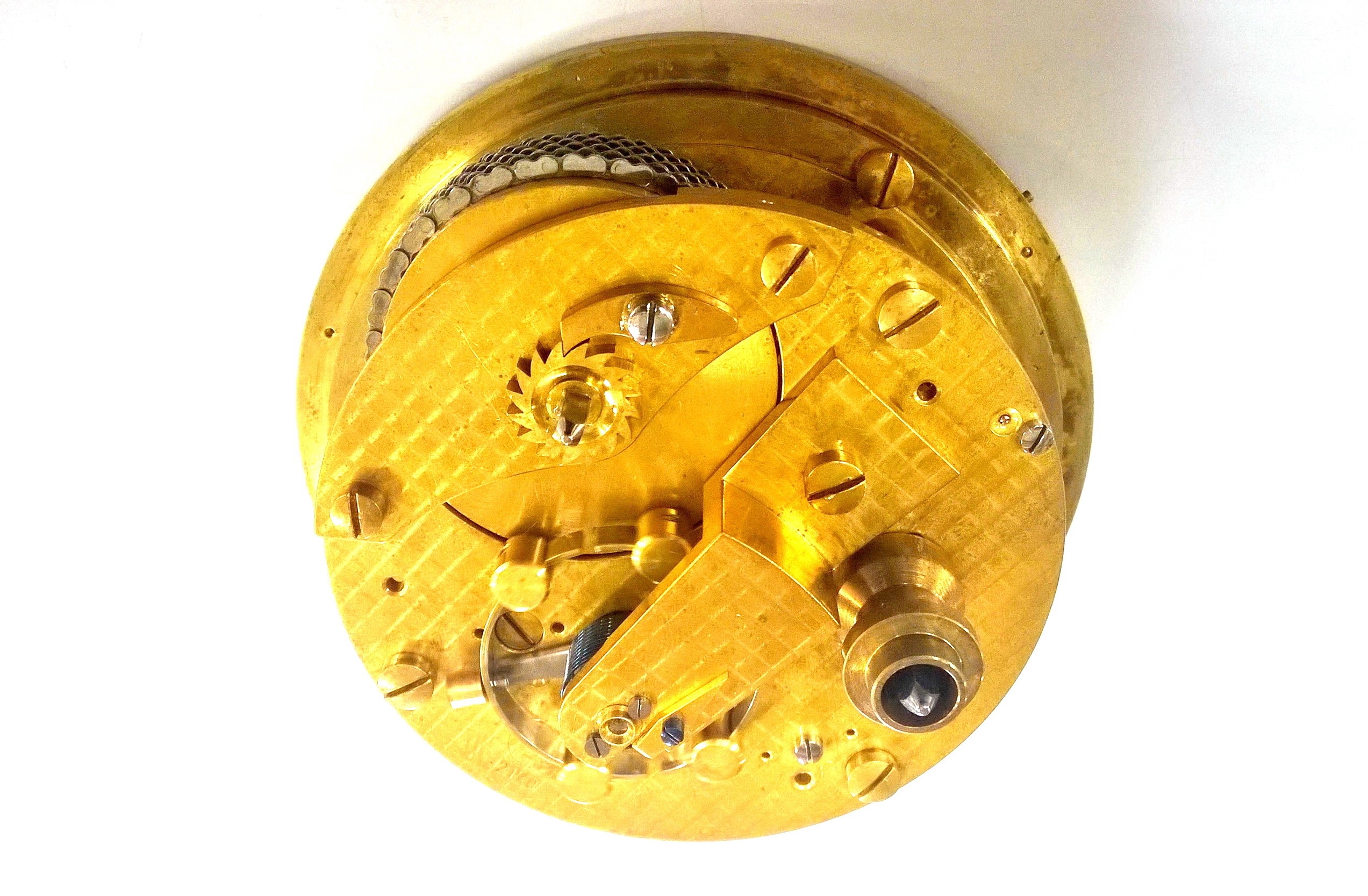 Detail b: Marinechronometer, Lange & Söhne Glashütte, im Eichenkasten mit aussen liegende seitlichen Tragegriffe, bez. Nr. 2273, Deckel facett. verglast, ...
