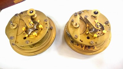 27023489a - Doppel-Marinechronometer, Rußland, Kirov, um 1960, im orig. Mahagonikasten mit ...