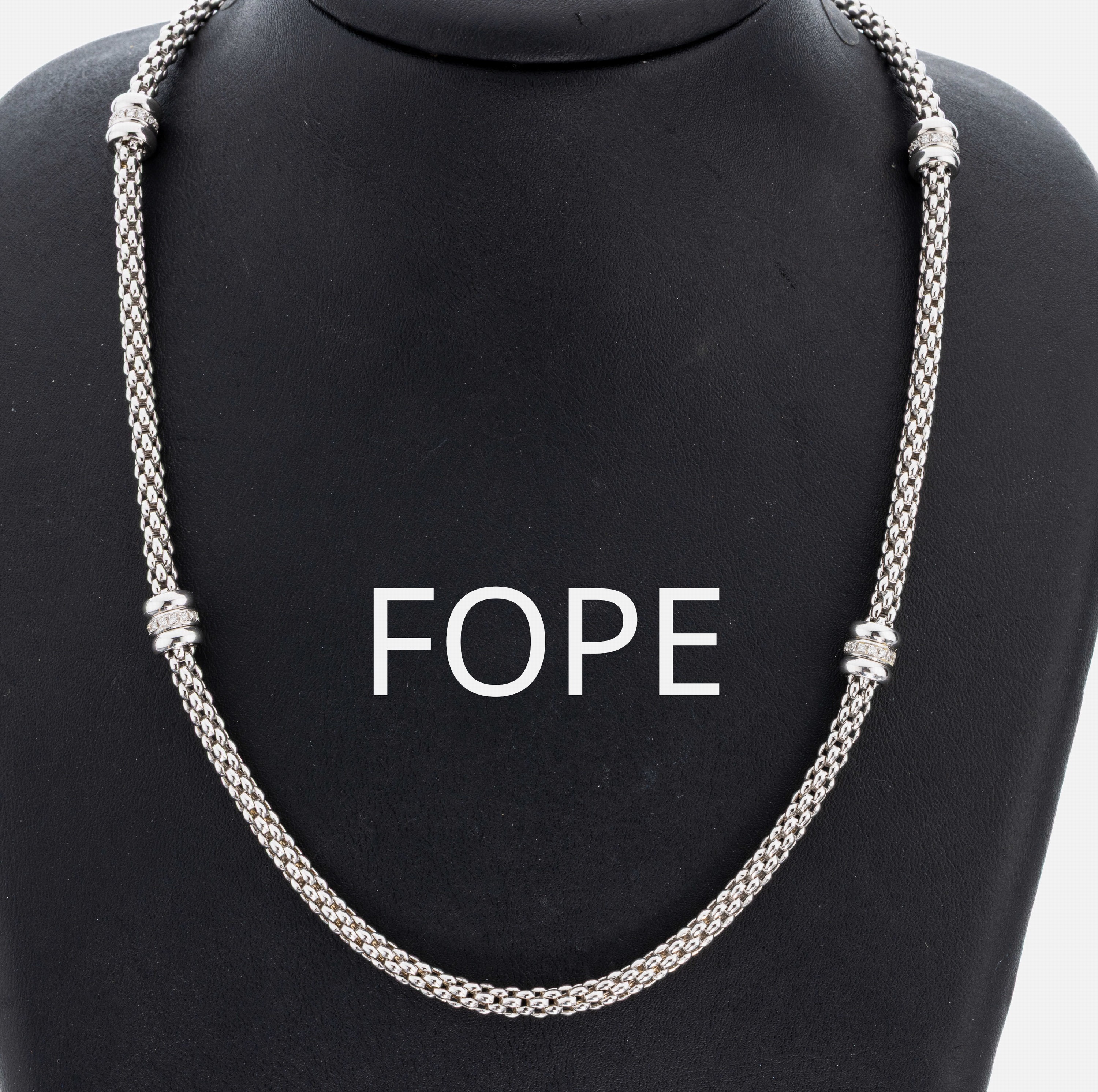 18 kt Gold FOPE Brillant-Collier, WG 750/000, Modell Flex'it Prima, 60 Brillanten auf Zwischenglieder zus. ca. 0.60 ct (grav.) feines Weiß/vs, ...