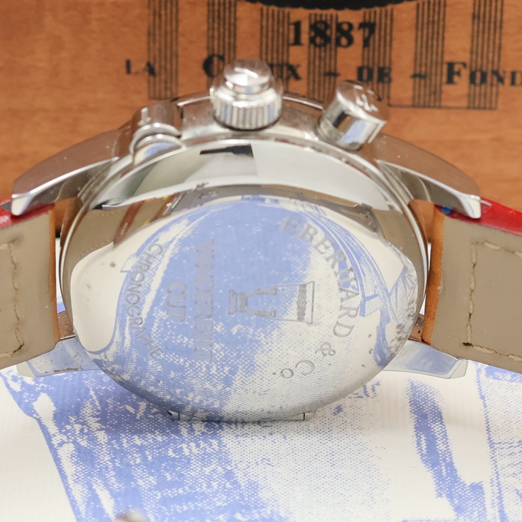 Detail e: EBERHARD & CO Armbandchronograph Tazio Nuvolari Vanderbuilt Cup Referenz 31045, Schweiz verk. lt. beil. Pap. 05/2009, Automatik, beids. vergl. ...