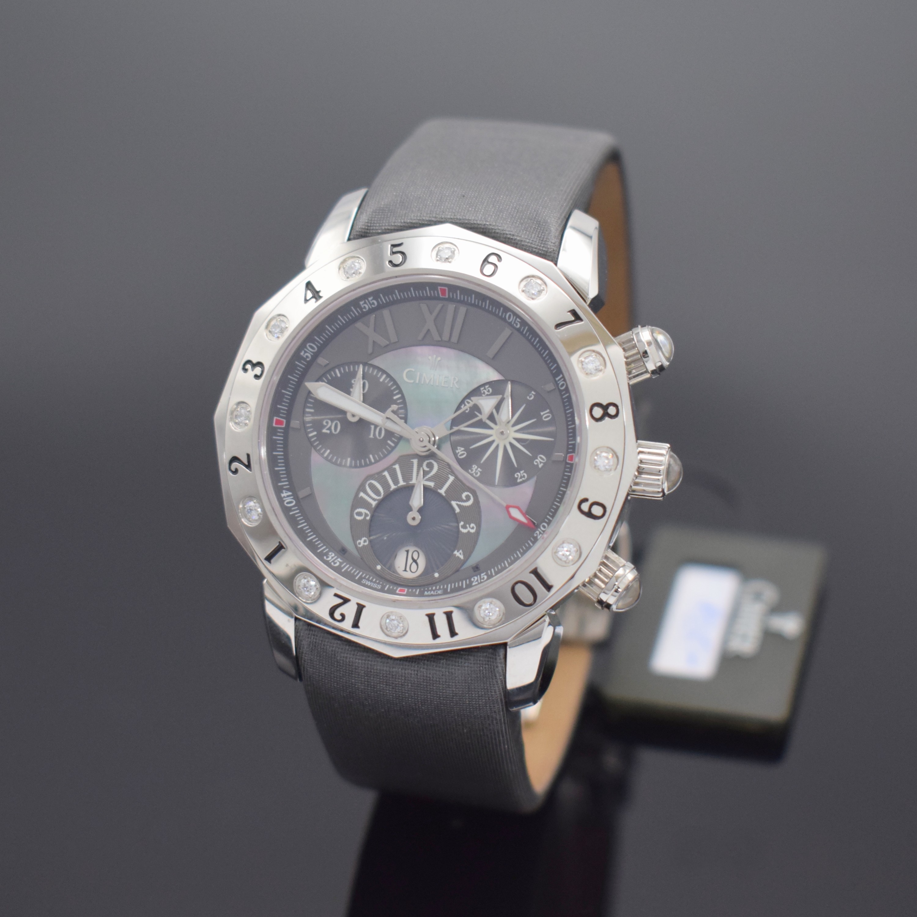 Detail g: CIMIER 3 Damenchronographen aus der Serie Seven Seas in Edelstahl Referenz 6106, Schweiz um 2010, quarz, massives Geh., Boden 6-fach verschr., ...