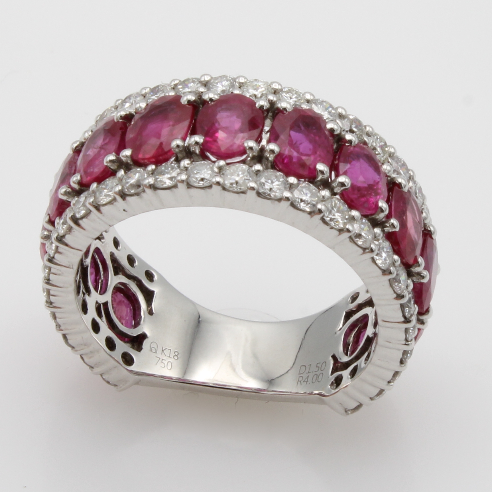 Image 27023981 - Ring mit Rubinen und Brillanten, WG 750/000,13 Rubine zus. ca. 4 ct, 52 Brill. in 2 ...