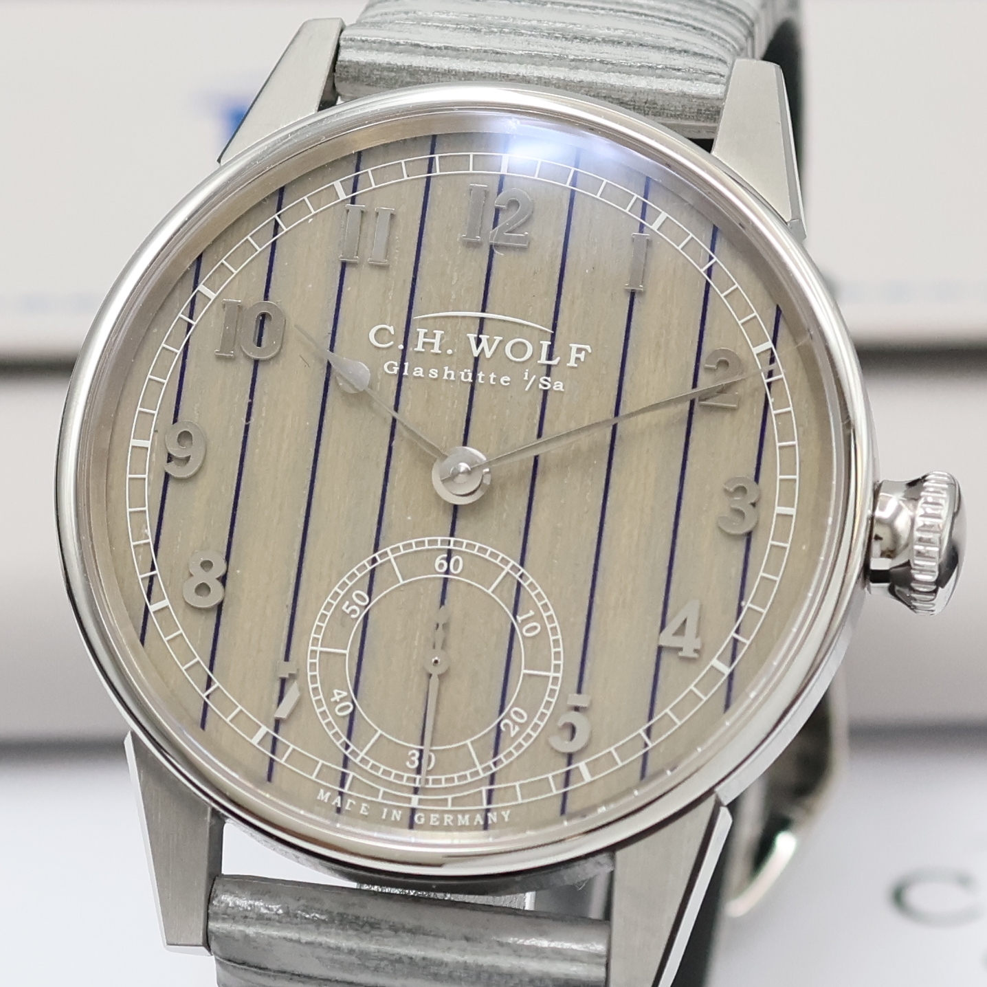 Detail a: C.H. Wolf Nautic Kapitän Herrenarmbanduhr in Stahl, Deutschland verk. lt. beil. Garantie 02/2016, Handaufzug, beids. vergl. Geh., orig. Lederband m. ...