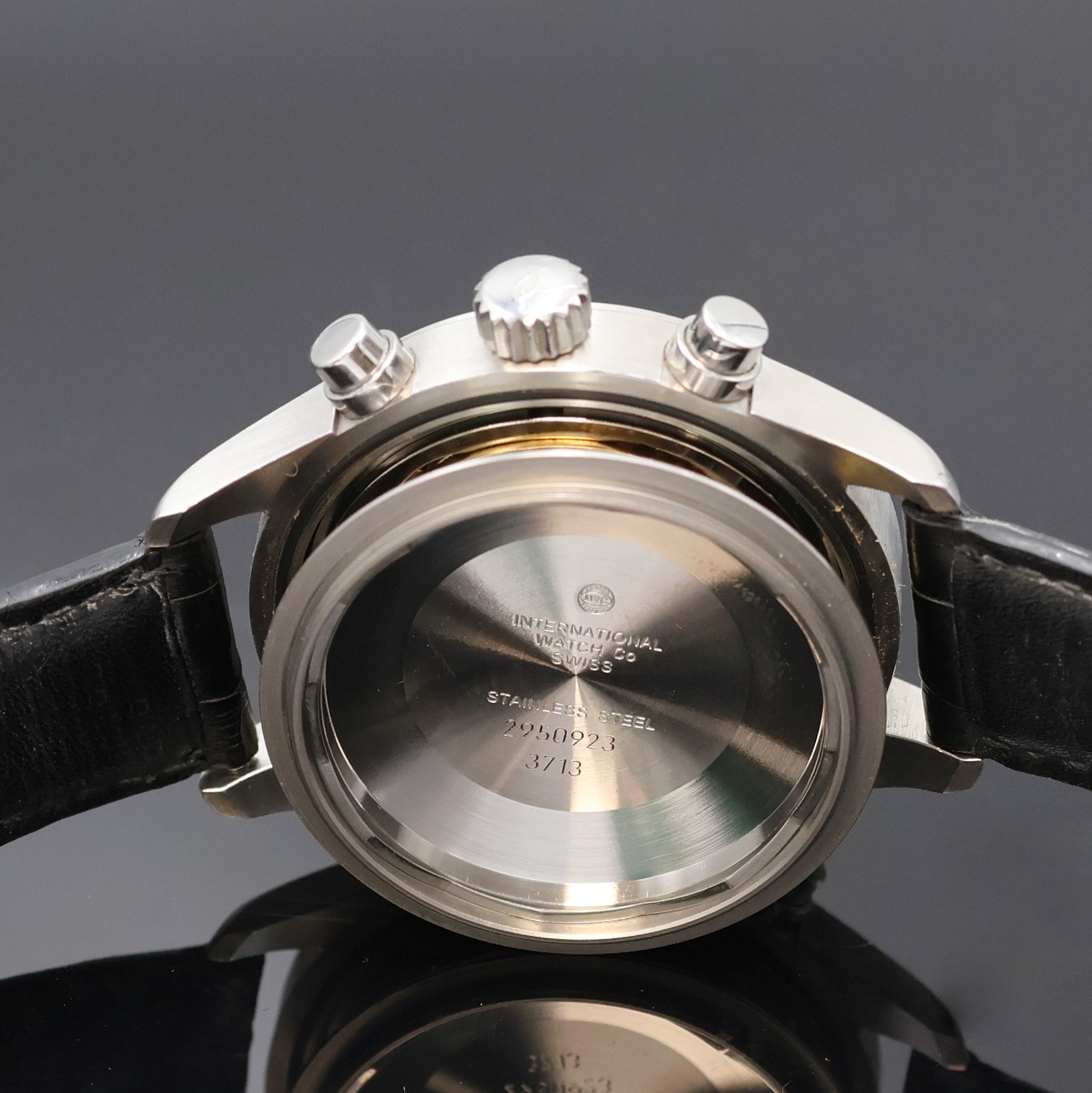 Detail i: IWC Der Doppelchronograph in Stahl Referenz 3713, Schweiz um 2000, Automatik, Boden u. Krone verschr., antimagn. Innengeh., orig. Lederband m. ...